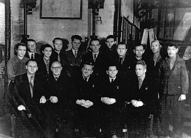 Файл:Носов Кафедра 1957.jpg
